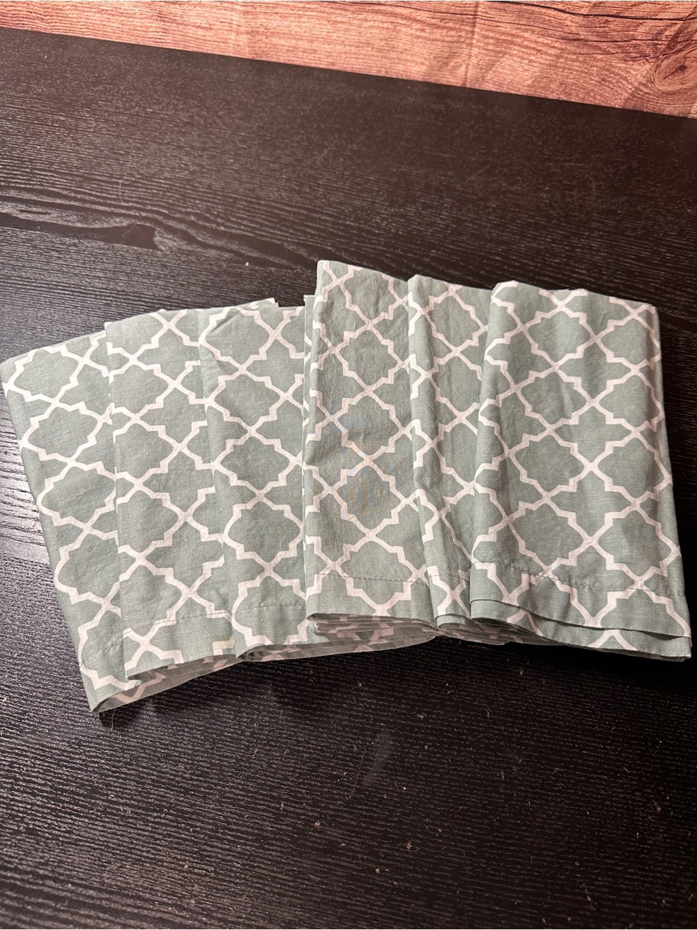 (6) Pottery Barn Kendra Trellis cloth table napkins